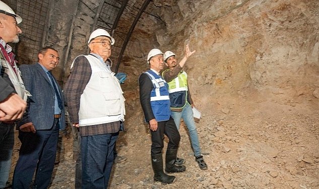 Buca Onat Tuneli Ni Inceleyen Baskan Soyer Duyurdu Izmir De Ulasimi Rahatlatacak Projenin Ilk Etabi Aciliyor 4842.jpg