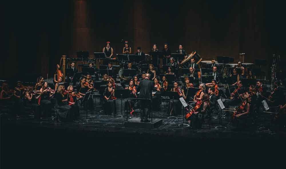 Akm'de Unutulmaz Yeni Yıl Konseri İstanbul Devlet Senfoni Orkestrası Ve İdob'un Performansı Büyüledi (1)