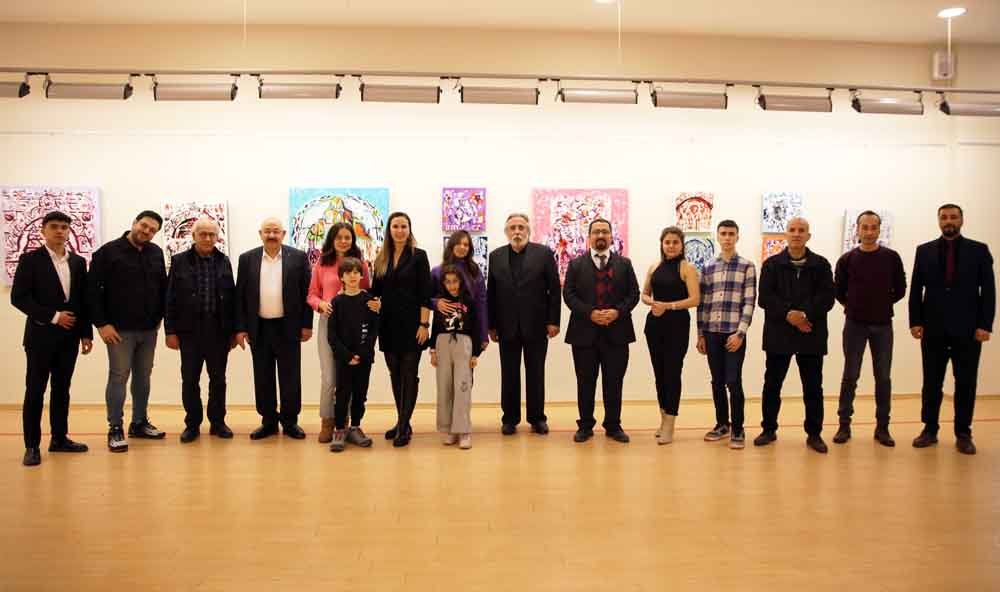 Gaziantep Sanat Sahnesi Pınar Kanber Sergisi Kervansaraylar Temalı Eserler Renklerle Canlandırılmış Tarihi Yapılar Sanatın Düşündürme Ve Sorgulama Gücü (2)