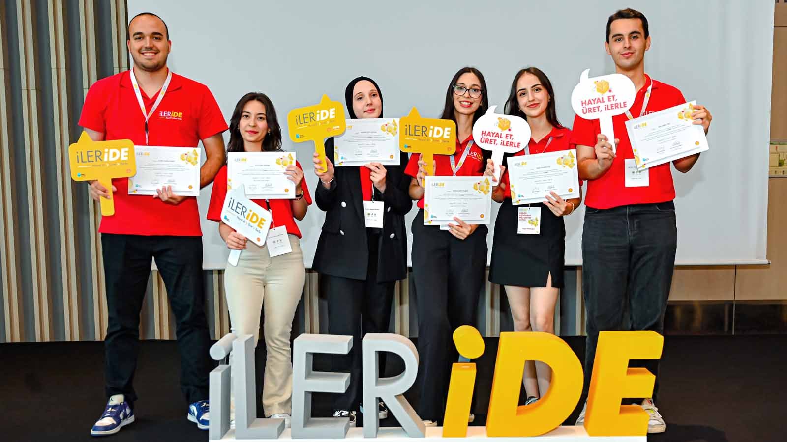 Shell’in Gençlik Sosyal Yatırım Programı İlerİde, 100 Genci Mezun Etti (3)