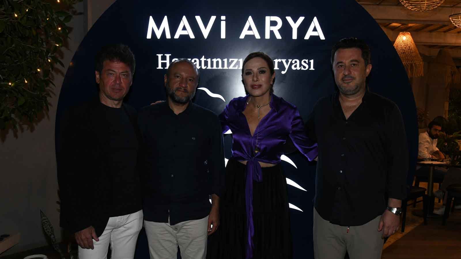 Mavi Arya’da Unutulmaz Gece Zuhal Olcay’ın Sahnesiyle Eşsiz Bir Deneyim (3)